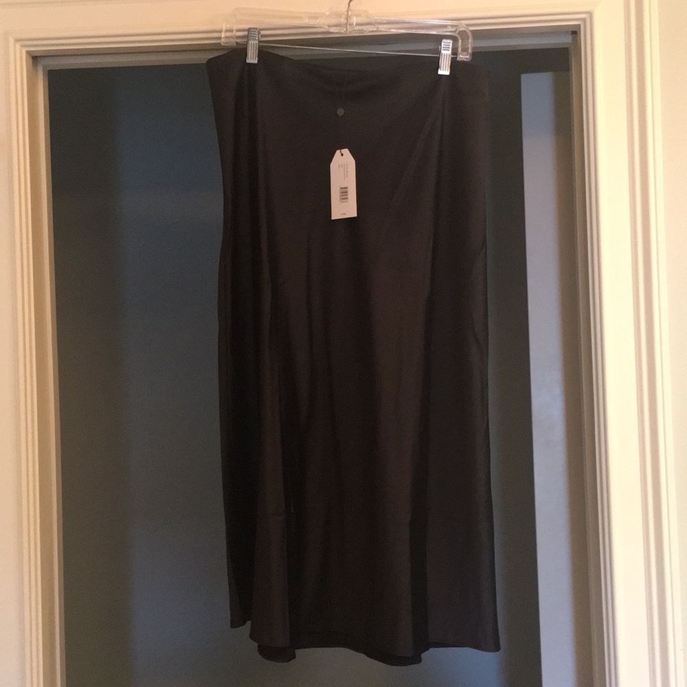 Black satin skirt - Universal Standard